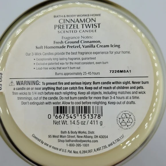 Bath & Body works Spice it up Cinnamon Pretzel Twist 3 wick candle - Picture 3 of 4